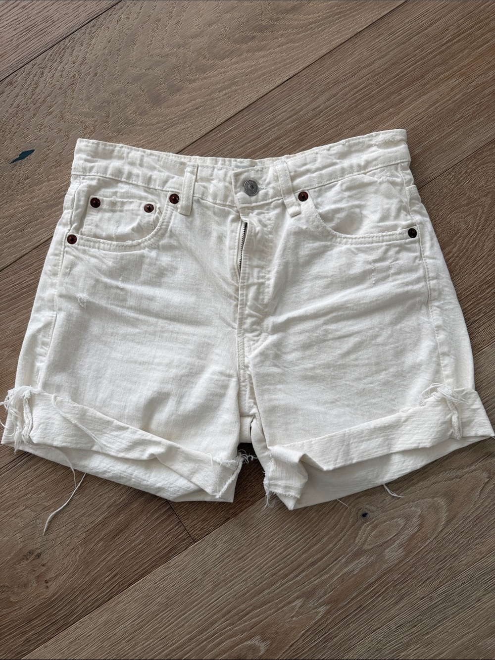 Zara White Rolled Hem Women’s Denim Shorts